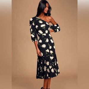 Lulus Florally in Love Black Floral Print Asymmetrical Midi
Dress